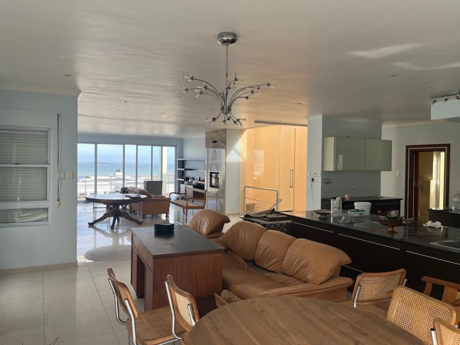 To Let 4 Bedroom Property for Rent in Big Bay Western Cape